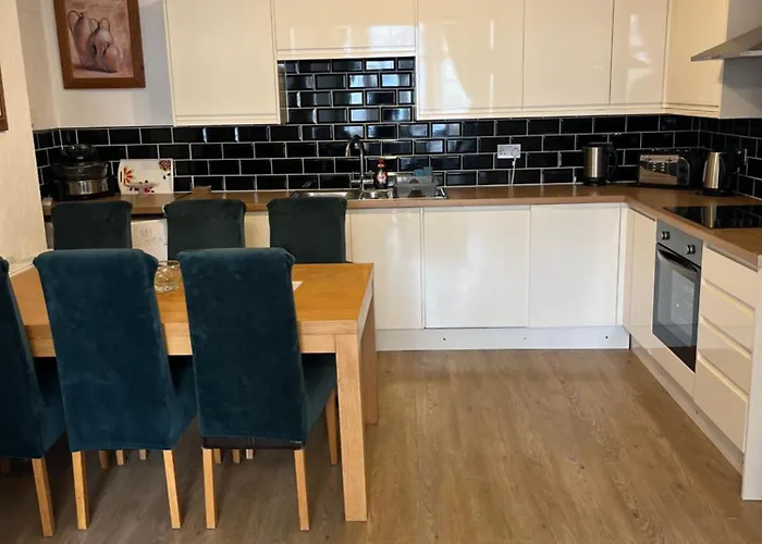 Marston Town Centre Villa