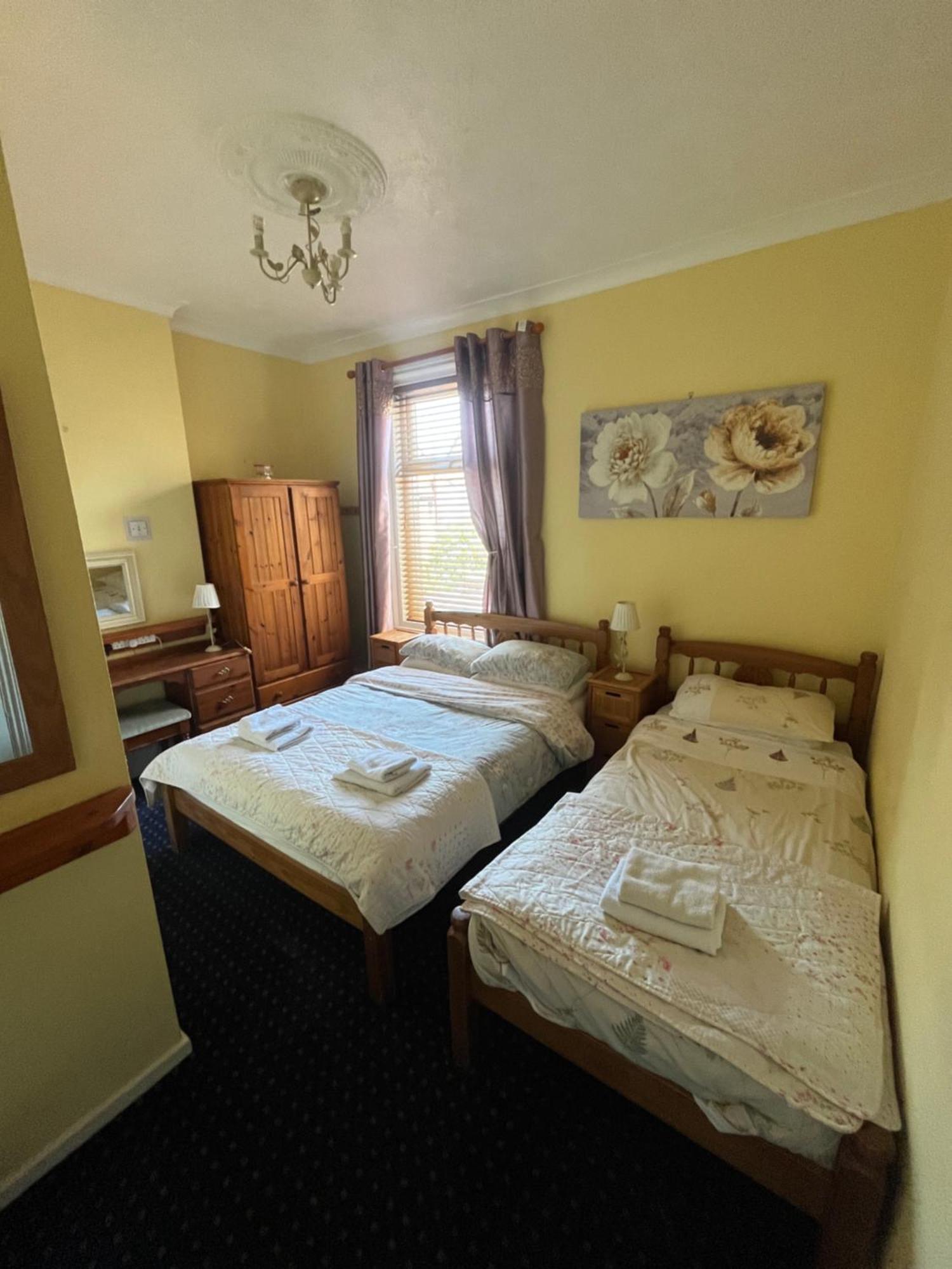 Marston Town Centre Villa